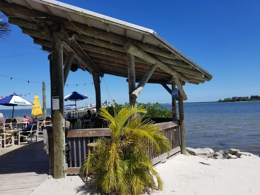 Tiki Bar & Grill